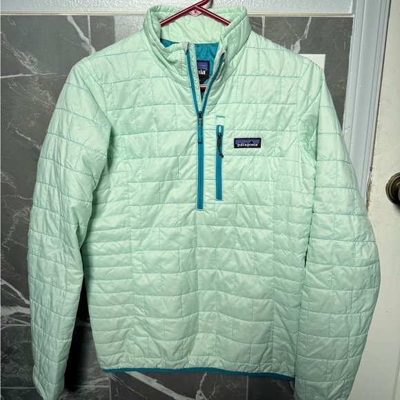 Patagonia Light Green Puffer Jacket - Picture 3 of 5